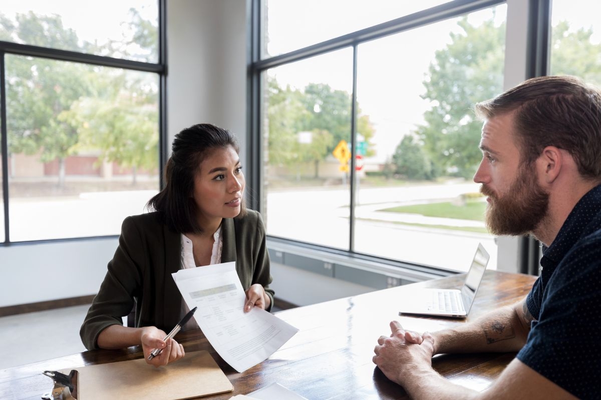 Mortgage Loan Originator vs. Loan Officer: Understanding Career Differences